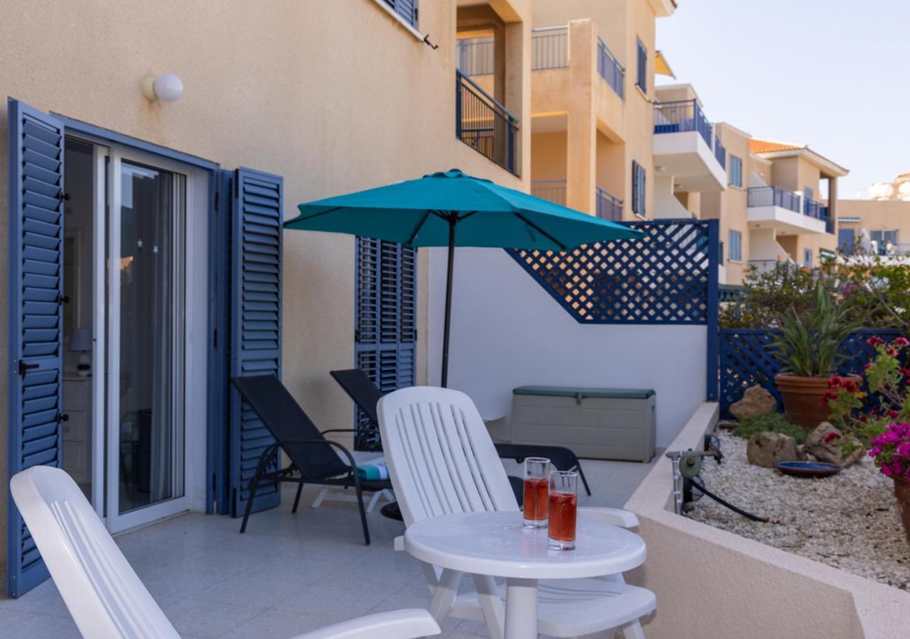 105 Kings Palace - Fabulous 2 Bed, 2 Bath, Large Patio With Garden - Sea Views Пафос Экстерьер фото