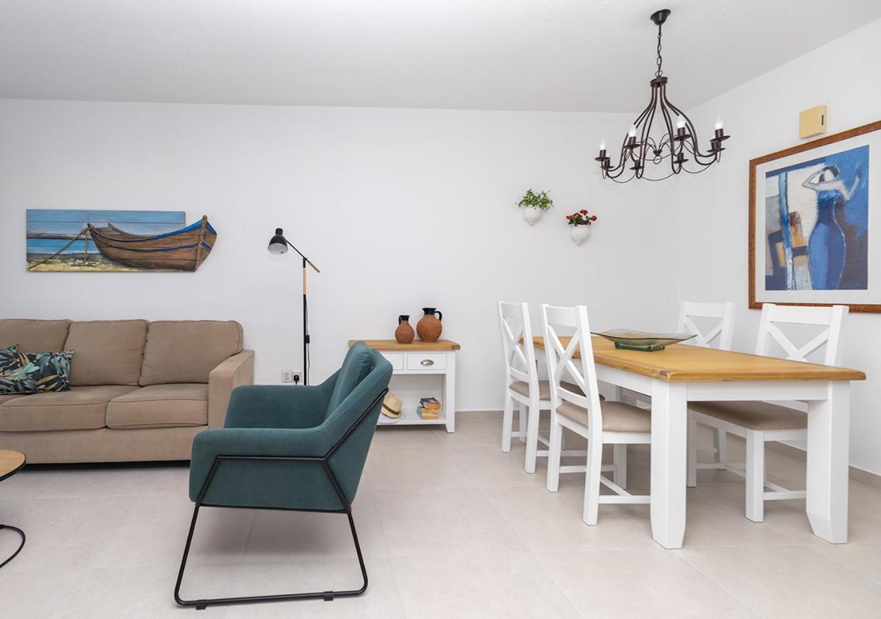 105 Kings Palace - Fabulous 2 Bed, 2 Bath, Large Patio With Garden - Sea Views Пафос Экстерьер фото