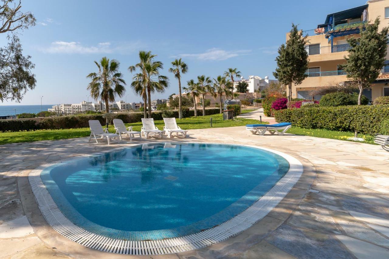 105 Kings Palace - Fabulous 2 Bed, 2 Bath, Large Patio With Garden - Sea Views Пафос Экстерьер фото