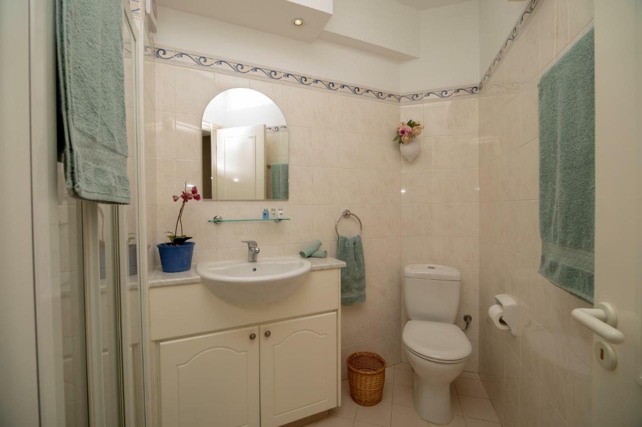 105 Kings Palace - Fabulous 2 Bed, 2 Bath, Large Patio With Garden - Sea Views Пафос Экстерьер фото