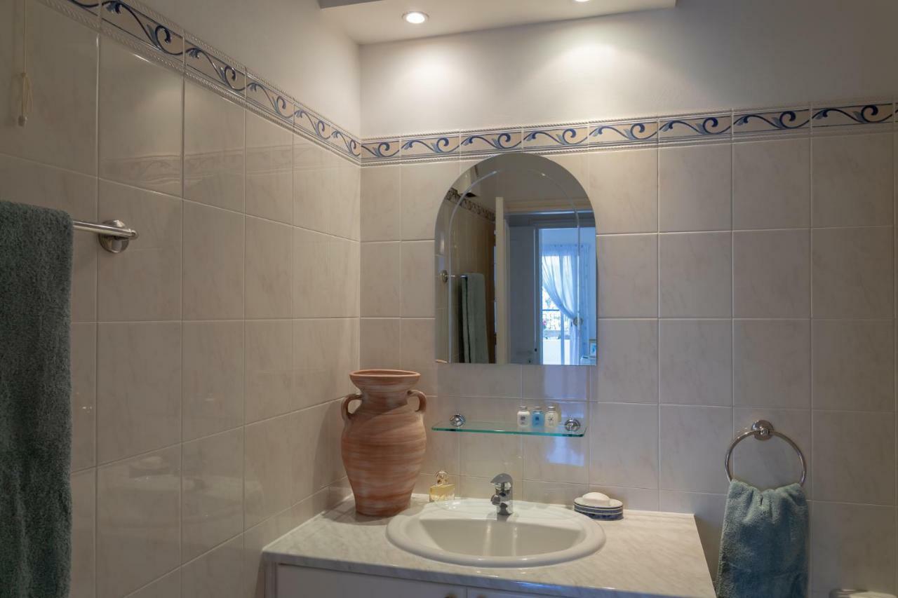 105 Kings Palace - Fabulous 2 Bed, 2 Bath, Large Patio With Garden - Sea Views Пафос Экстерьер фото